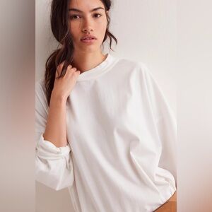 We the free heater tee